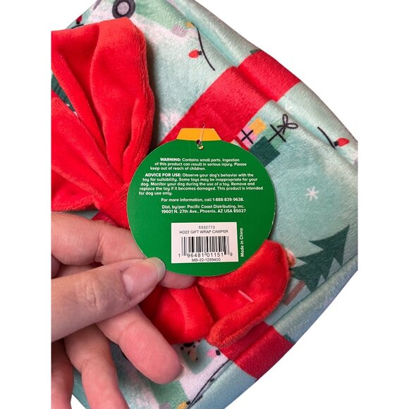 Plush Christmas Gift Wrap 2-in-1 Toy for Dogs - Picture 4 of 4